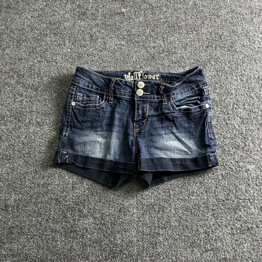 WallFlower Denim Shorts Womens Size 5 Dark Wash Cuffed Double Button Casual Boho